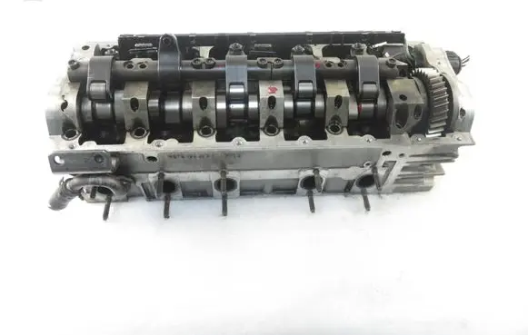 Volkswagen Touareg I Engine head R070103373A 070103373A