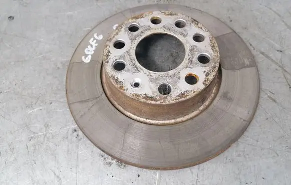 Volkswagen Golf VI Rear brake disc