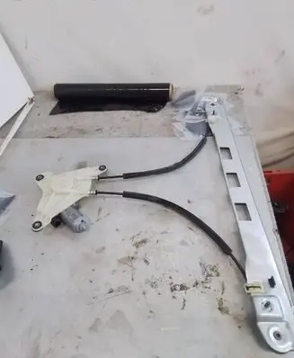Renault Master III Front door window regulator with motor 807200008R