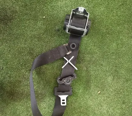 Ford C-MAX I Front seatbelt 3M51R61295AG