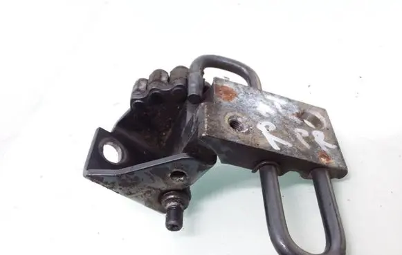 Audi A4 S4 B7 8E 8H Front door lower hinge 8E0831412B