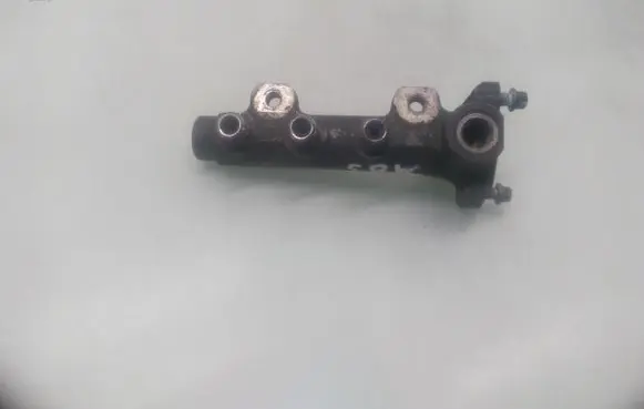 Mercedes-Benz S W220 Fuel main line pipe