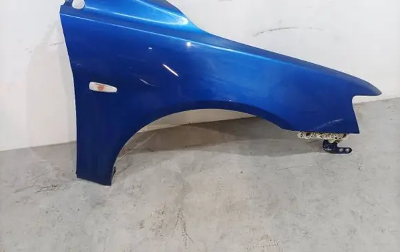 Mitsubishi Lancer VIII Fender 