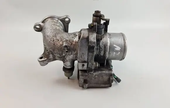 Toyota Avensis T250 Throttle valve 8967221020