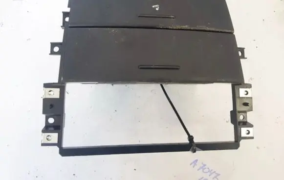 KIA Sorento Glove box 845703e000ph