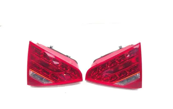 Audi A5 8T 8F Tailgate rear/tail lights 8T0945094A 8T0945093A