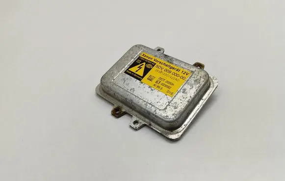 BMW 5 E60 E61 Headlight ballast module Xenon 5DV009000 5DV00900000 D1S