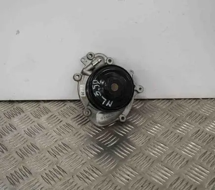 Mercedes-Benz ML W166 Water pump A6422002101
