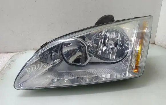 Ford Focus Headlight/headlamp 4M5113W030AD