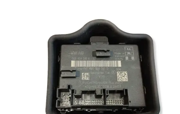 Audi Q3 F3 Door control unit/module 5Q0959595K 8W1959595D