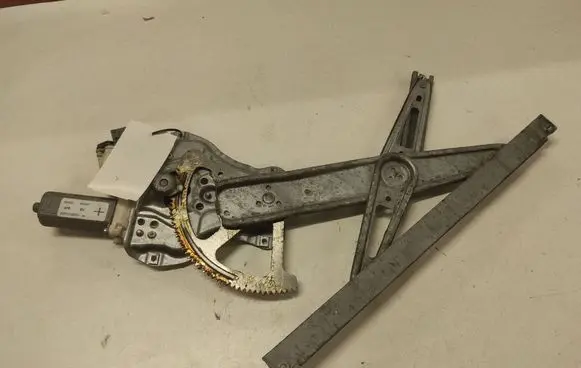 Toyota Avensis T250 Front door window regulator with motor 994024 992046100 6981005050