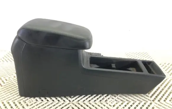 Subaru XV I Center console 