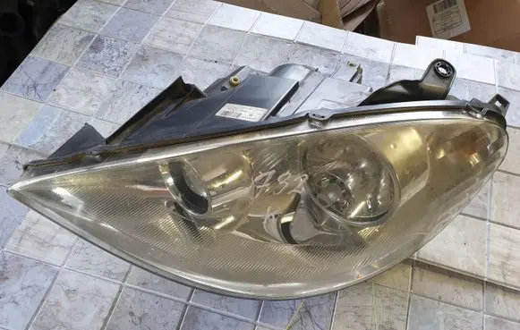 Peugeot 807 Headlight/headlamp 89006375 1494308080
