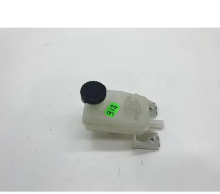 Nissan Leaf I (ZE0) Brake fluid reservoir 