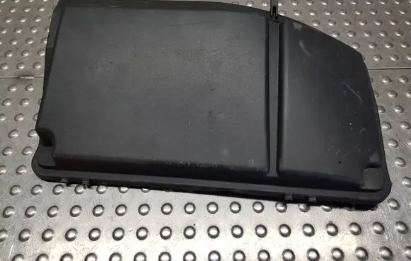 Mercedes-Benz ML W163 Fuse box cover S26370456 1635400182