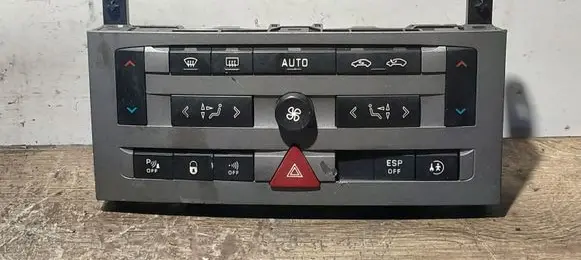 Peugeot 407 Climate control unit 96573322