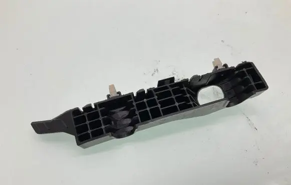 KIA Ceed Front bumper mounting bracket