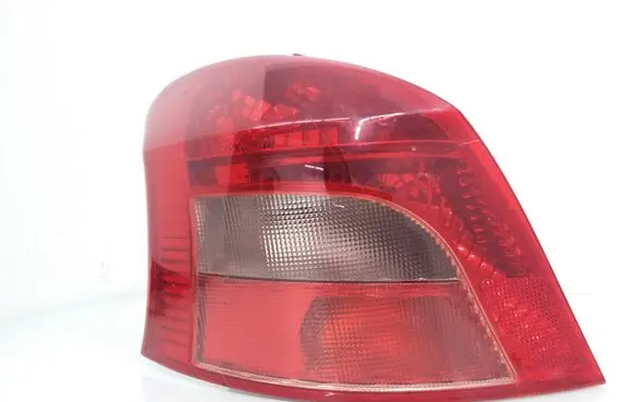 Toyota Yaris Rear/tail lights 815600D110 V262CL