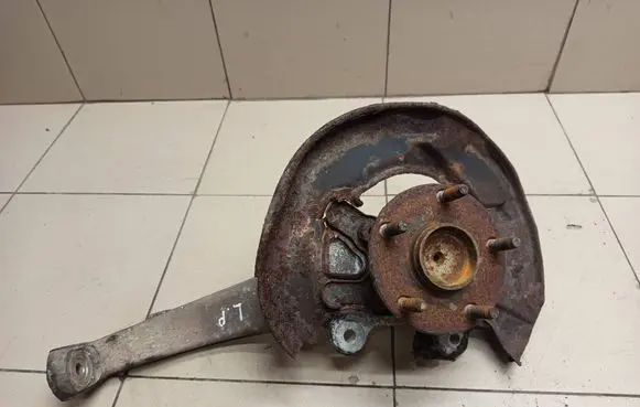 Lexus IS 220D-250-350 Front wheel hub spindle knuckle N62R Y0892060328