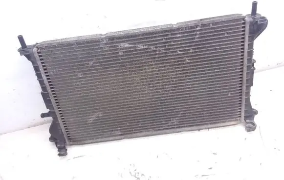 Ford Focus Coolant radiator 98AB8005MF