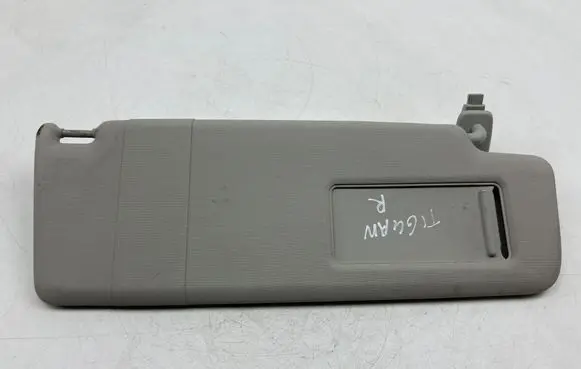 Volkswagen Tiguan Sun visor
