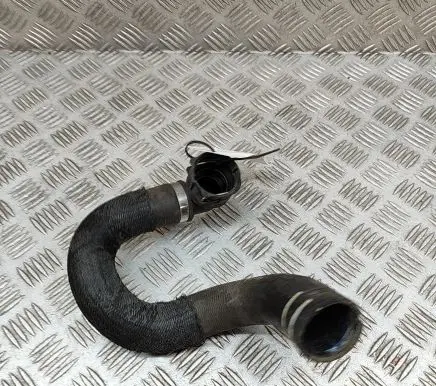 Maserati Ghibli Engine coolant pipe/hose 670213890