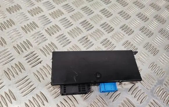 BMW 5 F10 F11 Gateway control module 9321879