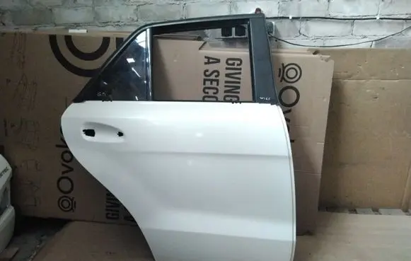 Mercedes-Benz ML W166 Rear door 