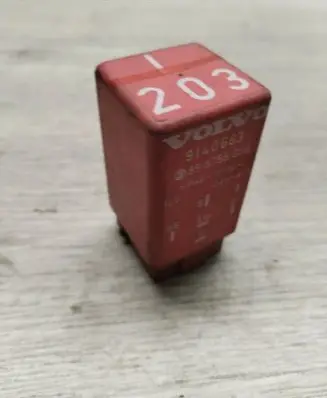 Volvo S70 V70 V70 XC Other relay 9140663