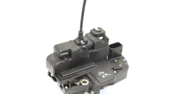 Opel Antara Coupe door lock (next to the handle) 