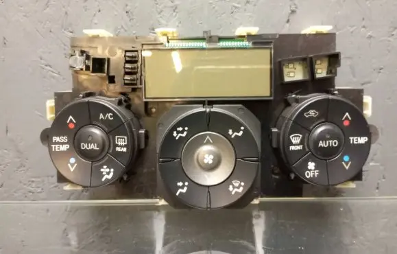 Toyota RAV 4 (XA30) Climate control unit 5590042381