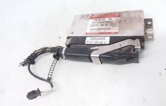 Audi A4 S4 B5 8D Comfort/convenience module 4D0907379D 0265108005