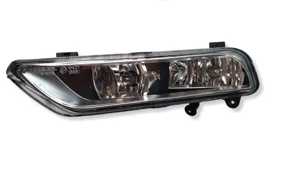 Volkswagen PASSAT B7 Front fog light 