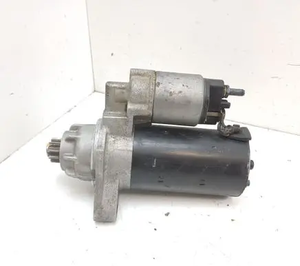 Volkswagen Touareg I Starter motor 070911023B 0001125600