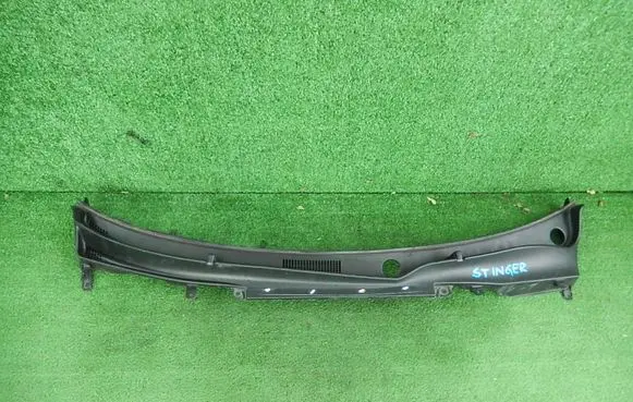 KIA Stinger Wiper trim