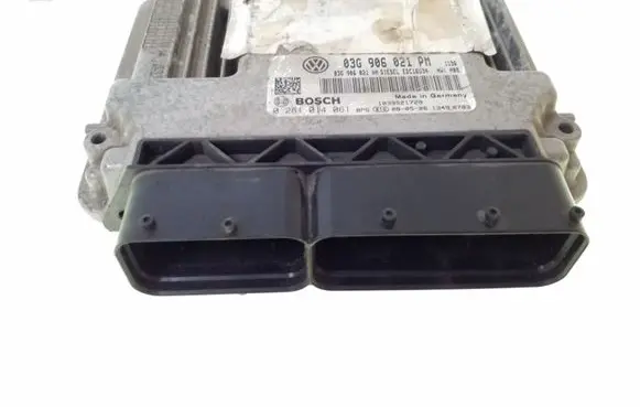 Volkswagen Jetta V Engine control unit/module 03906021PM 0281014061 03G906021AN