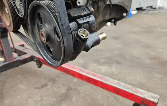 Renault Megane II Power steering pump 8200059051