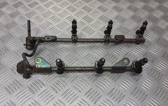Nissan Murano Z50 Fuel main line pipe 0280158042