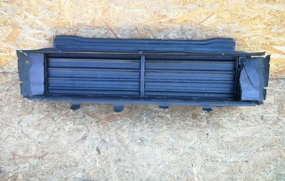 Skoda Octavia Mk4 Radiator trim 5E3122327D