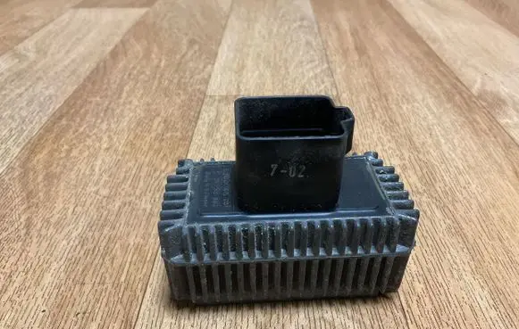 Saab 9-3 Ver2 Glow plug pre-heat relay 09132691 51299008