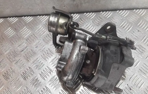 Nissan Almera Tino Turbo GT1549 144114U100