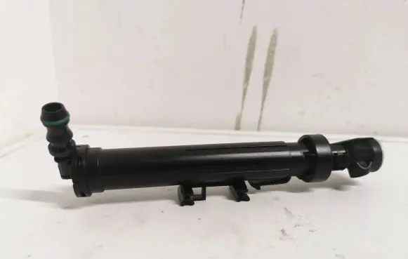 Mercedes-Benz B W246 W242 Headlight washer hose/pipe A2468600547