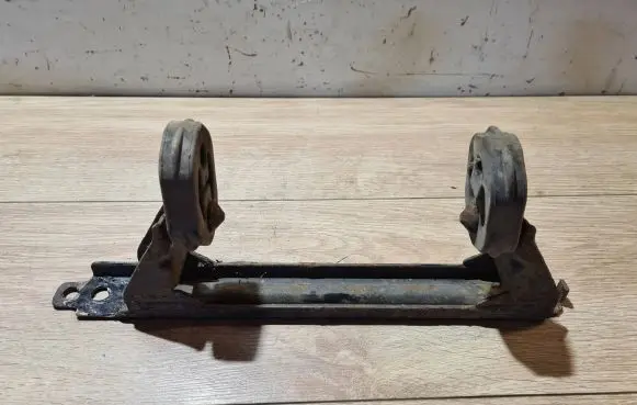 Muffler mount bracket/holder