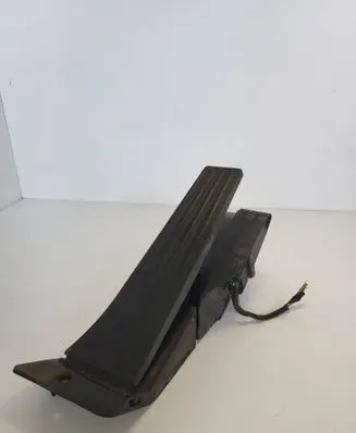 BMW 1 E81 E87 Accelerator throttle pedal 35426786589