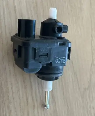 KIA Pride Headlight level adjustment motor KK11D51032