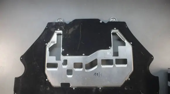 Porsche Cayman 982 Engine splash shield/under tray 982825213D