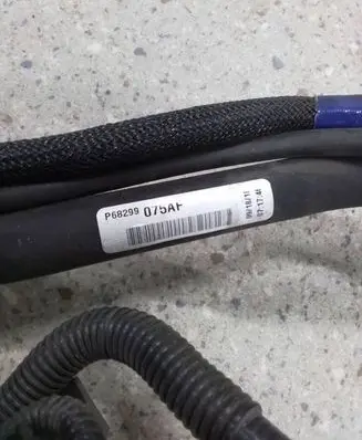 Chrysler Pacifica Fuel line pipe P68299075AF 68299075AF
