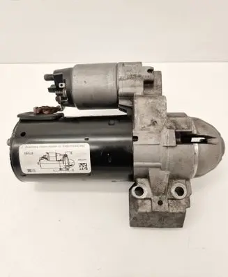 BMW 5 F10 F11 Starter motor 8570238 0001148034