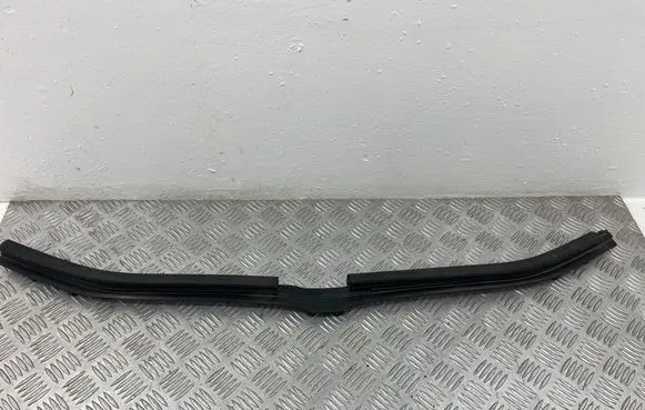 BMW 5 E60 E61 Top upper radiator support slam panel 7063835
