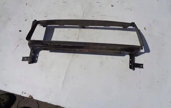 Volvo C30 Intercooler air guide/duct channel 